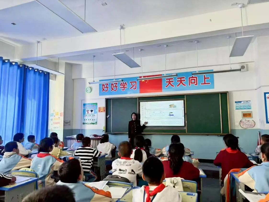 山海无阻，我与西部相约——赵云梅 第 2 张